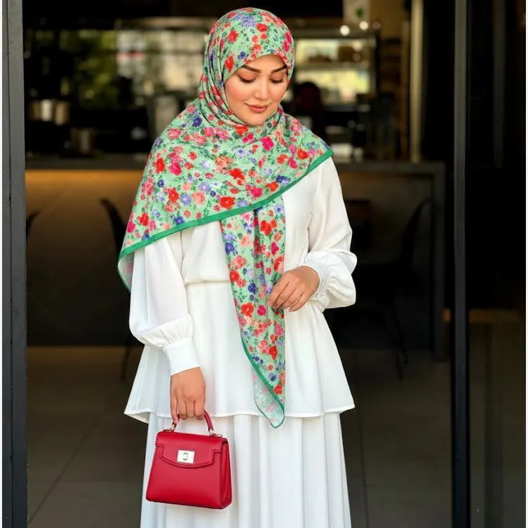 روسری نخ کاستوم طرح تمناچه